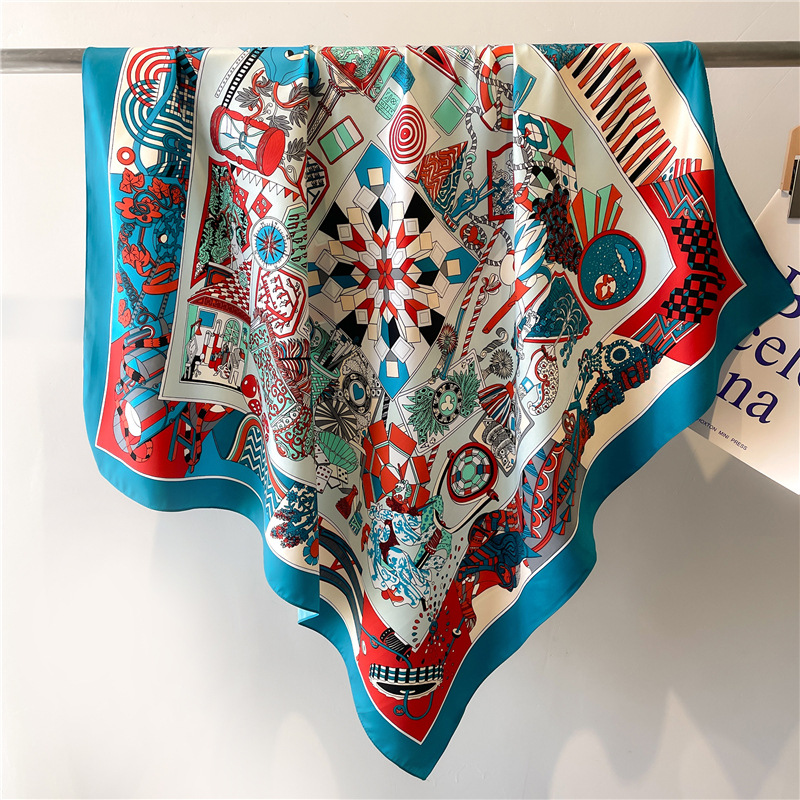 Jedwabna apaszka damska w kwad – Face Scarf Mask recenzja i cena