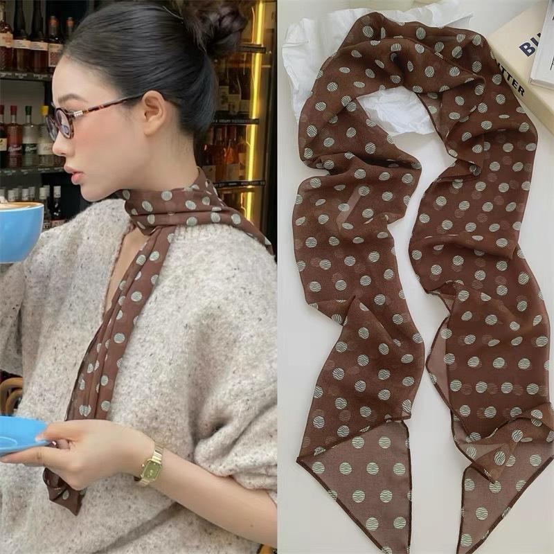 Jedwabna apaszka w kropki i kw – Silk Neck Scarf recenzja i cena