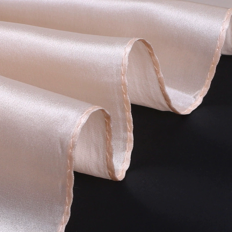 Wiosenno-letnia jednokolorowa  – Scarf Silk Square recenzja i cena